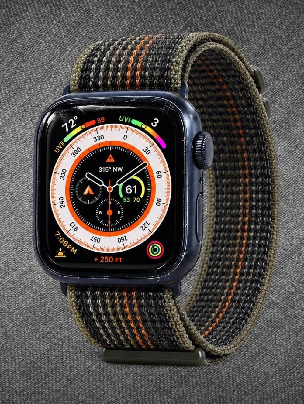 Apple Watch Series 8 45mm GPS Aluminum + 2 Bands